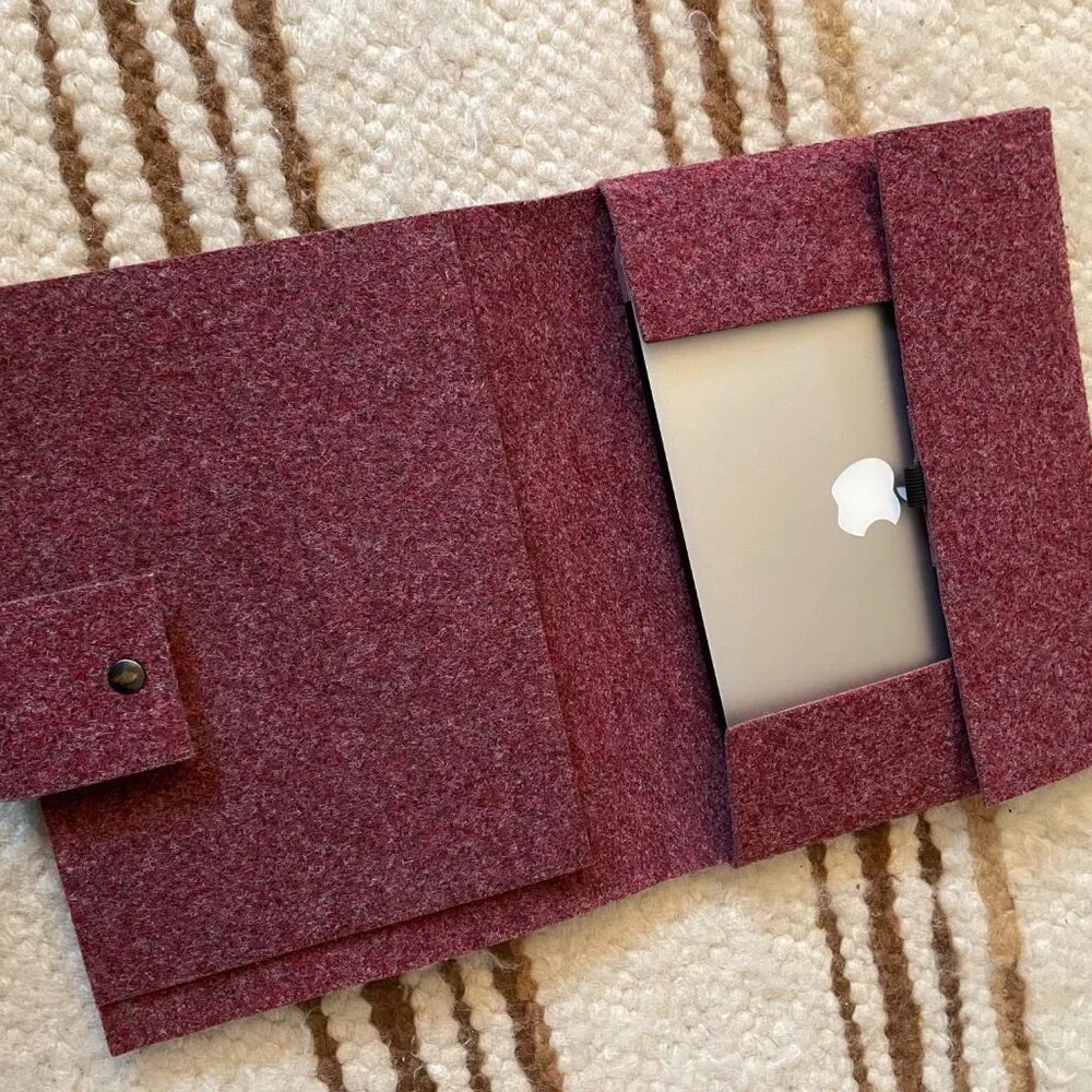 Wool laptop case